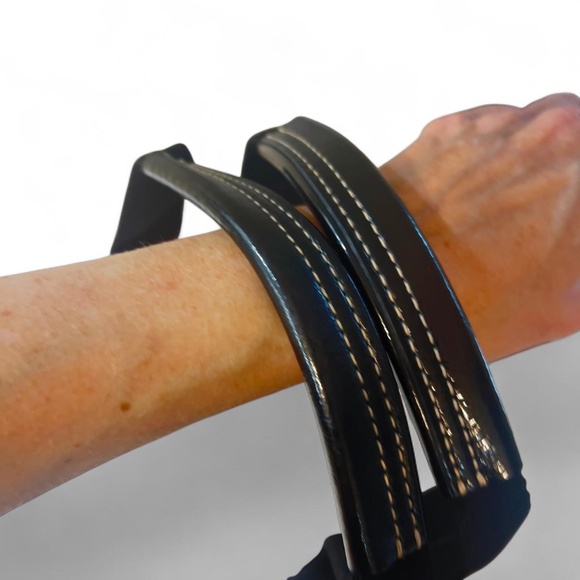 COACH Signature Daisy Signature Large Tote - 2017 Style F148782 w/ 2 Hangtags - Picture 8 of 11